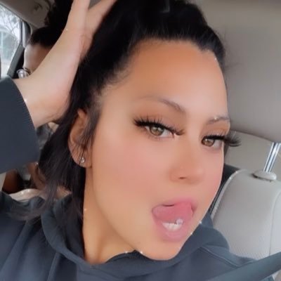 Htown | Gemini | Insta : @thaabree