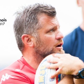 Joueur de rugby a XV, reconvertit en tant qu'entraîneur professionnel