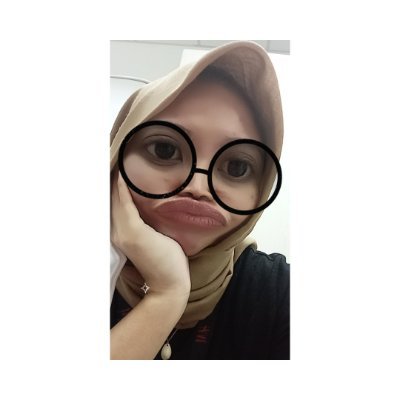 fadirna's profile picture. to live, is an act of courage🍀 🍉