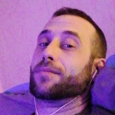 Cedricvenancio1's profile picture. Le bonheur se tient dans le creux de la main