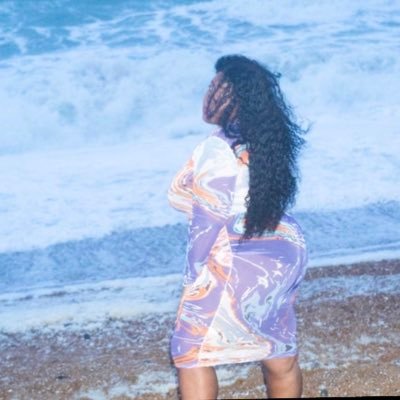 ✨ Romance & Fantasy Author✨Founder of @BGBUK_ 👸🏾 Repped by @gyamfia_o 📚 (glow)ing up. in(consistently)