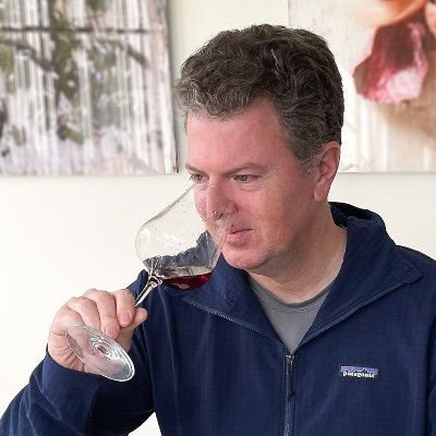 I'm Alder Yarrow, a wine writer, author, and brand experience consultant. 🦣&🧵 @vinography + photoing at: https://t.co/26rN9rwgsG