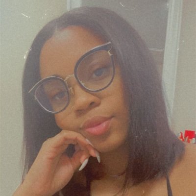 Davianna 👸🏽 | #UCF Alum #UCF19✨ | 🇯🇲 | Master Lash Artist & Lash Provider | Creator of Davine Beauty LLC 💕