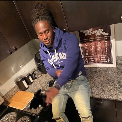 Previn_Hill's profile picture. 501