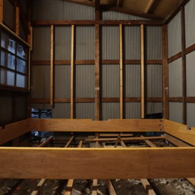 東京の東の端、荒川を渡った先、 四つ木の廃墟を月4.3万で借り改修中。→中の人https://t.co/9VeVAxvD11