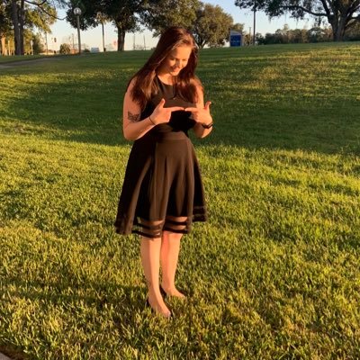 choirnerd01's profile picture. LHS Grad🎓💙💛~Music Education Major~