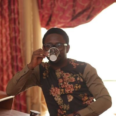 Doctor 🧑‍⚕️| Programmer 🧑‍💻| @WHO top 30 innovator in Africa| Co-founder @lendanarm_ng| In love with @ManUtd & @AFCAjax| Friend of God, heir to His Kingdom