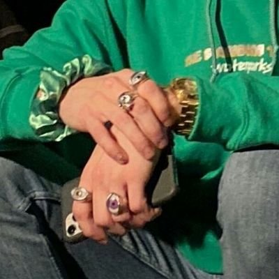 waterparks hand photos for the parxies whom are obsessed with their hands obviously