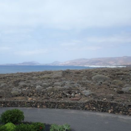 fat25000's profile picture. Bientôt de retour à l'intendance en tant que  Mme la SG. Clarinettiste-percussionniste entre deux saisies dans Base Élèves. En partance pour Bluesky.