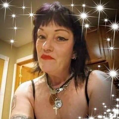I am a fun loving ,eccentric https://t.co/bx5UD1BVGp open to just about anything....life should be fun is my motto!!!!