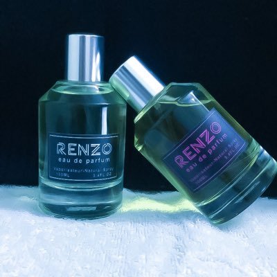 RENZO EAU DE PARFUM is an oil-based perfume rendition made from authentic high quality of oil based perfume. With a touch of unique and elegancy.