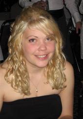 girls_dressup's profile picture. Go To Work On An Apple Ipod. http://t.co/BdOZhhgyYS