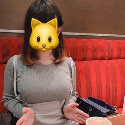 ぱちかす女子大生。まろ。です。大学卒業しました。パチンコ大好き。目押しができそうです。パチンコ動画をYouTubeにあげています。チャンネル登録をしてくださると嬉しいです! お仕事の依頼は@PsGUILD_dekuのDMにお願い致します。DMは目を通していますが、返せません。趣味SNS監視。