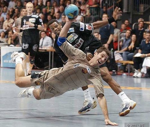 exjugador professional d'handbol.