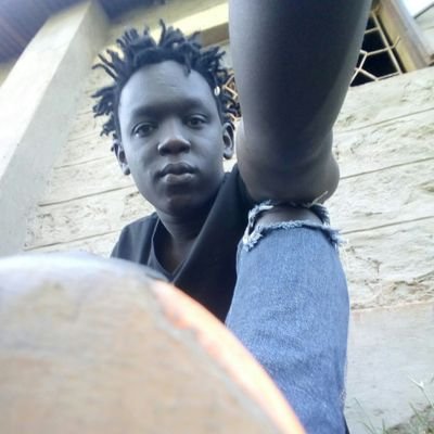 n_pilit's profile picture. livity imekuwa ndimanga z kijihard but most high anangam shoke ya me