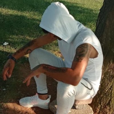 La Feta İlla Ali La Seyfe İlla Zülfikâr ( Ali Gibi Yiğit Zülfikâr Gibi Kılıç Yok)