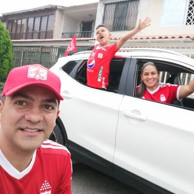 tu sonrisa me tiene enamorado