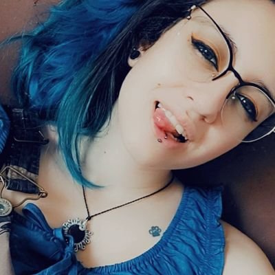 🍻 Outbacker 
🦂 Escorpiana 
🐈 Dona da Mi 🥰 do Ralph 😇 do Félix 😎 e da Sol ☀️ e do Ícaro 🦇