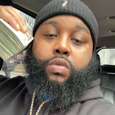 dnt fuck wit too many..u fuck wit alota niggas u will spread ya self thin.. In reality Dnt follow me, follow God! ...
Remember its just TWITTER!