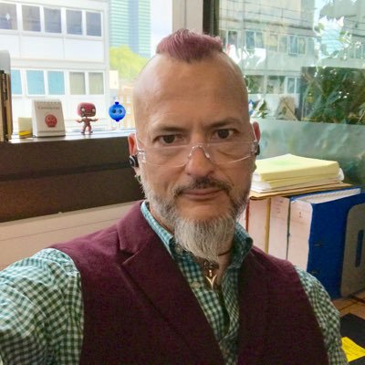 Senior Lecturer & Senior Personal Tutor. Support in Education pathways and processes. Reflective Practice leading to Professional Development. He / Him.🏳️‍🌈