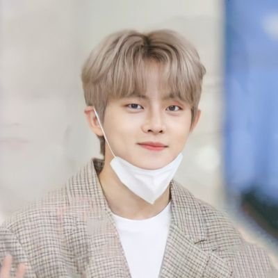 New BAE173 stan
Leaning towards biasing all the members, but have a soft spot for Jmin 💞