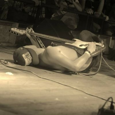 JordyLegweak's profile picture. Nashville Singer/Songwriter/Musician.
Bass Player for Raviner
Radford University Alumni.
Making the Impossible, Possible