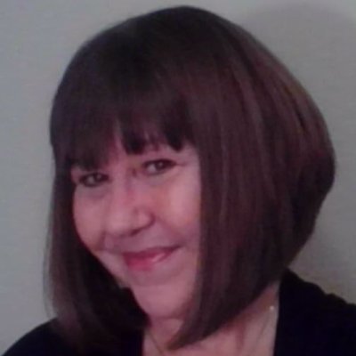 Author, Tarot Consultant/Teacher. https://t.co/sqNZEV7dGM and https://t.co/ozCwZFRvOr