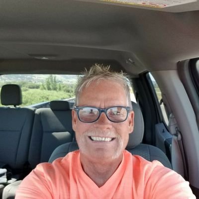 hourhog's profile picture. hi text 701 713 5852