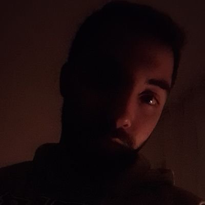 ugurcngnc's profile picture. Hayat görüşüm: şovaleresk ve romantik.

-Maviye olan sevdamız, Selanik’te açılan bir çift mavi gözle başladı.-