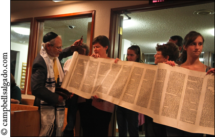 Beit Haverim is an open, inviting, and spiritually alive Jewish community, located  in Lake Oswego.