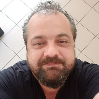 hsnkusoglu's profile picture. hayat yasamaya deger