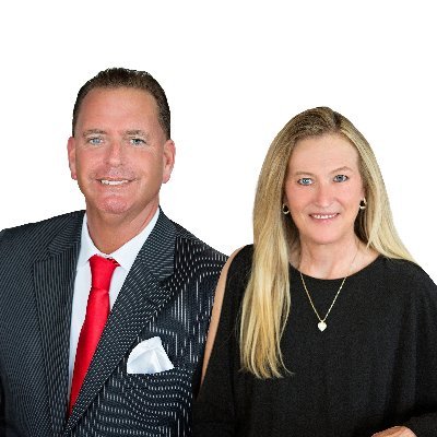 MLee_JOlofson's profile picture. For years, we’ve helped clients buy and sell homes in and around Des Moines, Iowa, and it would be our pleasure to help you buy or sell your house.