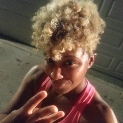 Sparkle7512's profile picture. Living life like tomorrow doesn't exist!