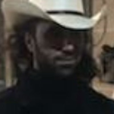 cajun boi who enjoys competitive tekken and pretty sounding black metal. sometimes I play guitar