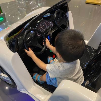 koh_zr's profile picture. 