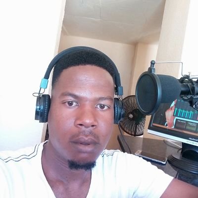 DavidSitholeS1's profile picture. motivation  speak  simple man