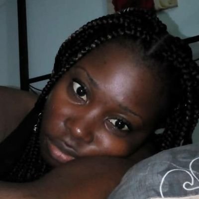 AderonkeOni7's profile picture. 