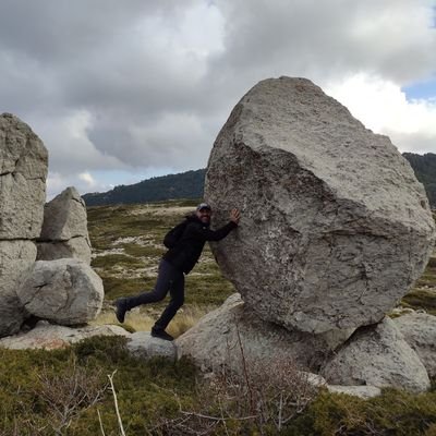 pacobailon's profile picture. Intentando que solamente tengan importancia aquellas cosas que merecen la pena.