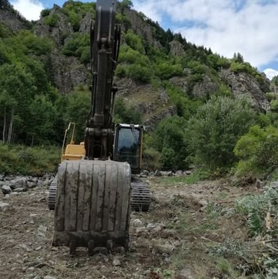 artvin yusufeli demirdöven köyü ve yaylalar köyünde yapılan hes projesine  halk olarak hayır diyoruz ormanlarımız sularımız katlediliyor yeter artık!!!