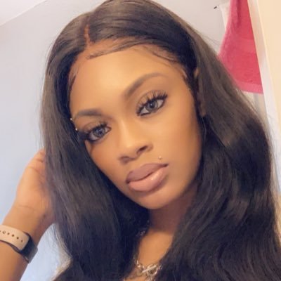 25 years young⛵️ college graduate 🎓 2k18 snap @PrettyThinThing CEO OF gemfairy2020 🐶 dog Mom ig-Prettythinthing24