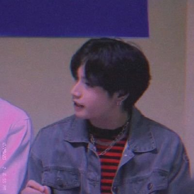 php_twt's profile picture. 