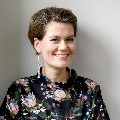 Viestintä- ja yhteistyöjohtaja @K3Fin. Hallituksen pj. @Adoptioperheet. #Kokoomus'nainen. Täällä #työ'asiaa, #politiikka'a, #adoptio'ta.