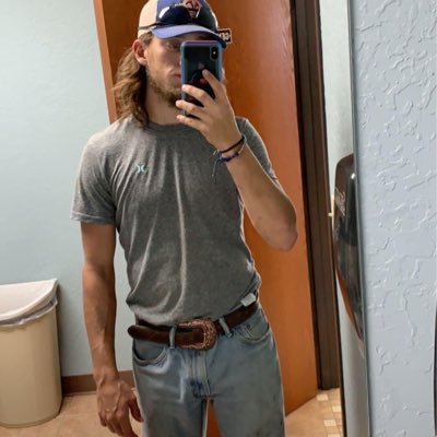 cookiemoonster0's profile picture. 🛐FOLLOW🛐 👀POST COMIN SOON👀 🤩ON MY BS🤩