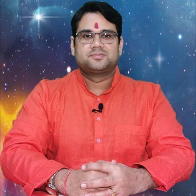 Guruji Manvinder Rawat ji is well known of Astrologer and Vastu Expert