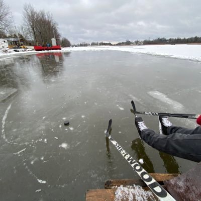 rinkboni's profile picture. Unique? 28 oz heavy snow collector tightly hand sewn to base. Adjustable water flow valve controls the all important 3 inch bead required for glossy ice surface
