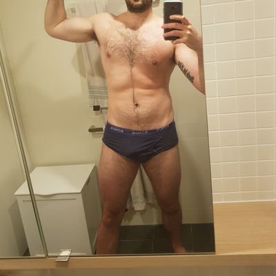 6'7 muscular white god in Brisbane. Always looking for looking for his next asian slut #wmaf #bwc