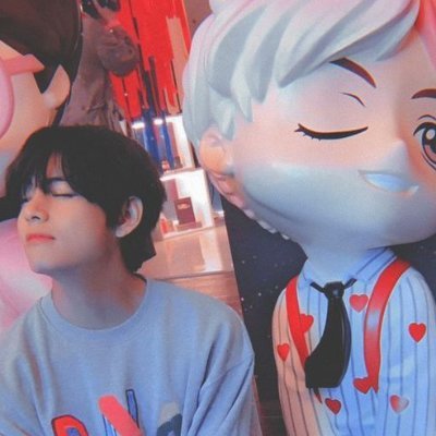 he . him
A R M Y 💜
taekook 🐯🐰
biases 💜 : WWH, Taetae
author of: Demon King 💜😈 (bts au on wattpad)