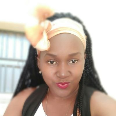 A calm and intelligent hardworking person who loves to surround herself with super achievers and positive minded individuals.