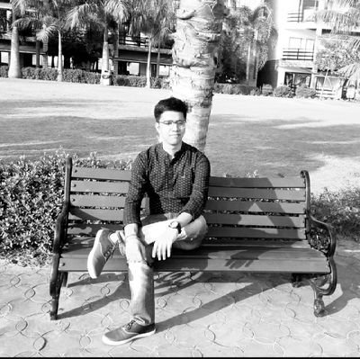 MaitraRatnadeep's profile picture. Gangly Revanchist. Proud Presidencian.