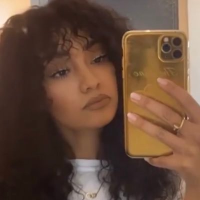 i post pictures of leigh anne pinnock every hour 🤍 follow my main @jadesbloom